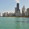 Nadando no lago Michigan, em Chicago, estado de Illinois, nos Estados Unidos